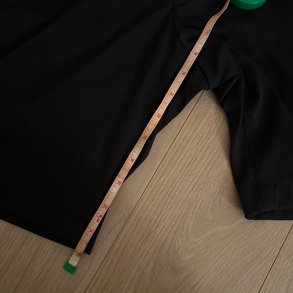 Theory Black Ascend Tech Shorts Size 30 - Picture 10 of 10